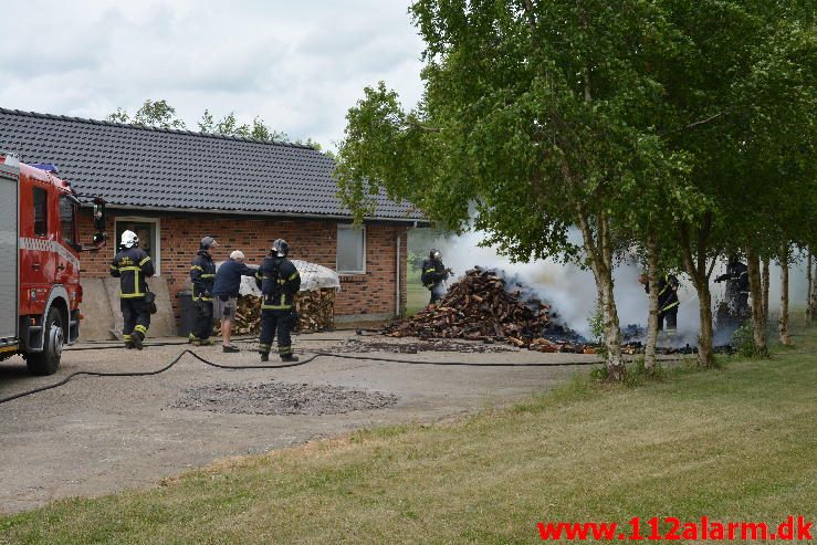 Brand i Villa. Ildvedvej ved Ildved. 13/06-2016. Kl. 10:06.