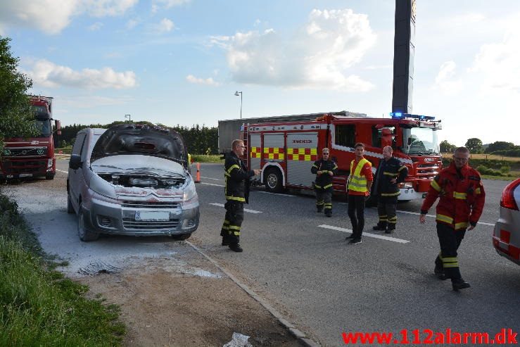 Bilbrand. Skærup rasteplads Øst. 17/06-2016. Kl. 18:57.