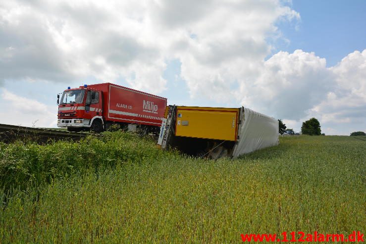 Str. forurening-Benzinudslip. Vejlevej ved Hyrup. 17/06-2016. Kl. 13:08.