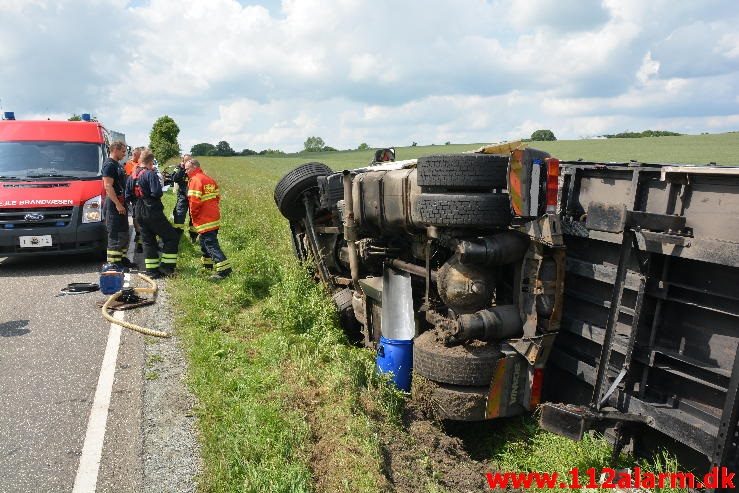 Str. forurening-Benzinudslip. Vejlevej ved Hyrup. 17/06-2016. Kl. 13:08.