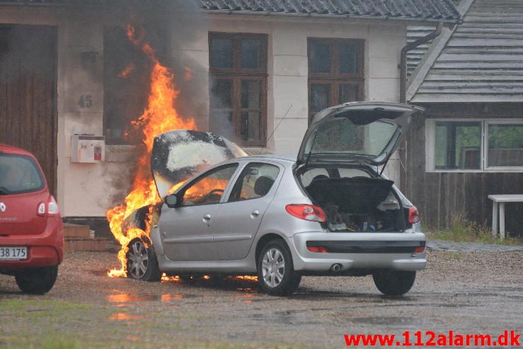 Bilbrand. Hovervej i Vejle. 25/06-2016. Kl. 13:12.