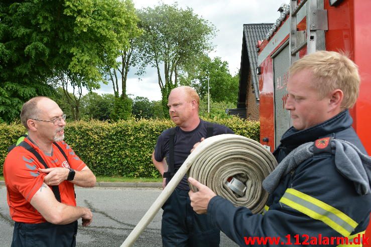 Brand i Villa. Fårupvej ved Jelling. 28/06-2016. Kl. 16:00.