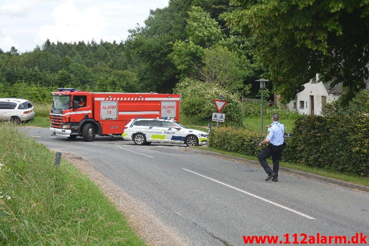 Brand i Villa. Fårupvej ved Jelling. 28/06-2016. Kl. 16:00.