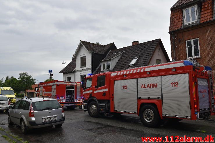 Brand i Villa. Ribegade i Vejle. 29/06-2016. Kl. 08:31.