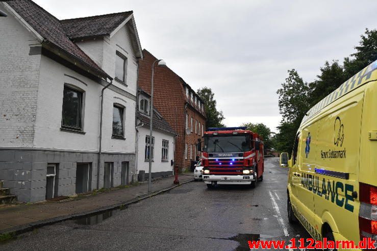 Brand i Villa. Ribegade i Vejle. 29/06-2016. Kl. 08:31.