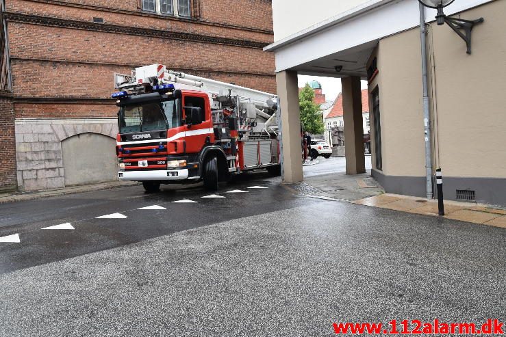 Brand i butik. Fjellegade i Vejle. 30/06-2016. Kl. 09:10.