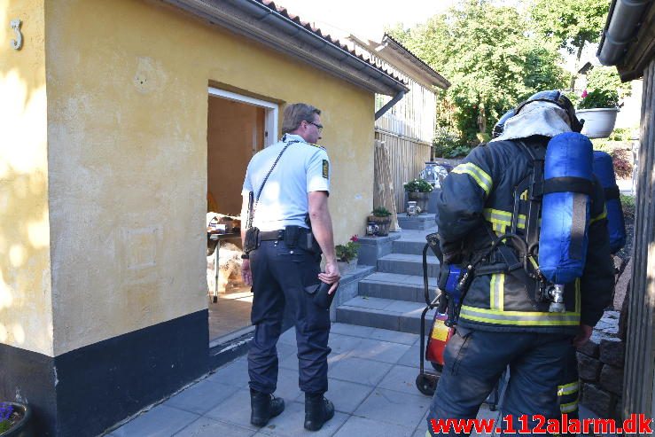 Brand i Villa. kildevang i Vejle. 30/06-2016. Kl. 19:42.