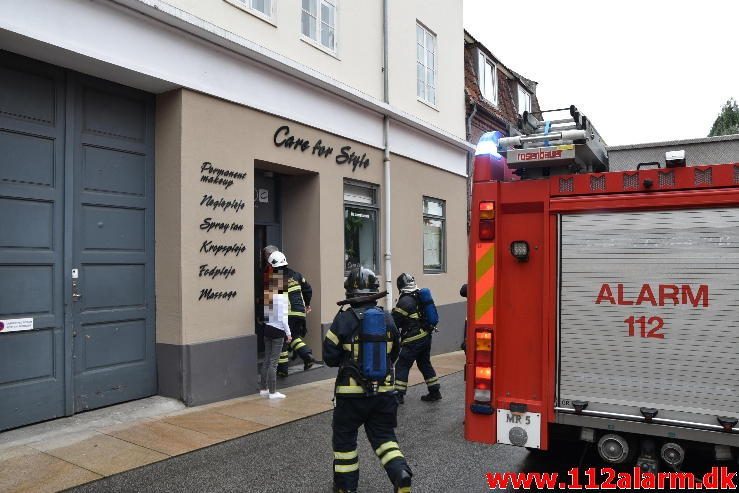 Brand i butik. Fjellegade i Vejle. 30/06-2016. Kl. 09:10.