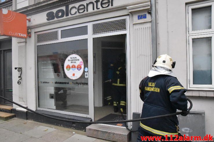 Brand i Etageejendom. Vedelsgade 77 i Vejle. 04/07-2016. Kl. 15:15.