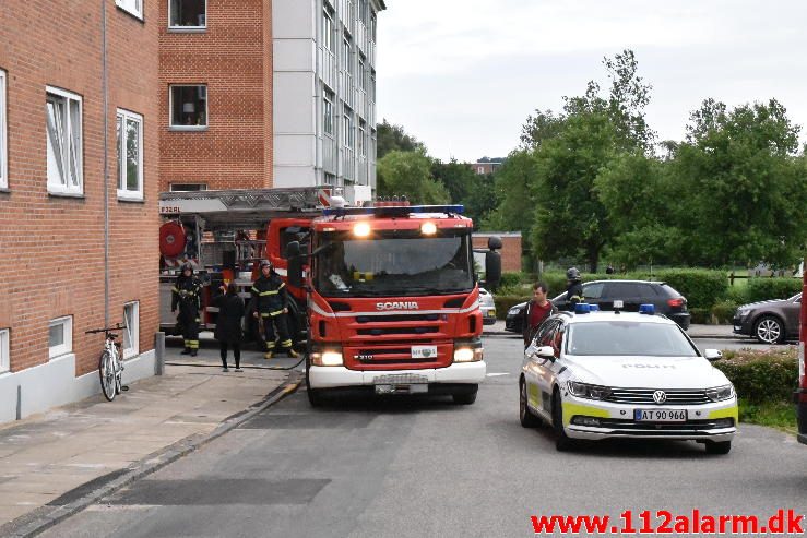 Brand i en lejlighed. Svendsgade 28 i Vejle. 07/07-2016. Kl. 18:54.