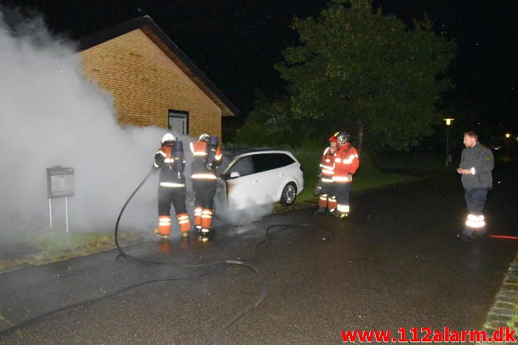 Bilbrand under tag. Ringvejen i Jelling. 12/07-2016. Kl. 00:35