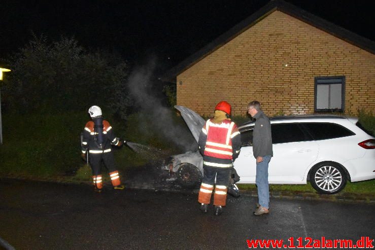 Bilbrand under tag. Ringvejen i Jelling. 12/07-2016. Kl. 00:35