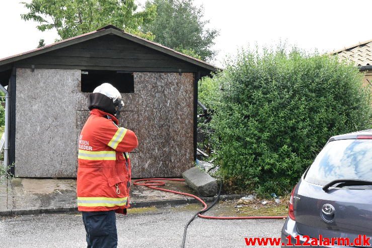 Brand i Butik. E T Jørgensvej i vejle. 21/07-2016. Kl. 10:52.