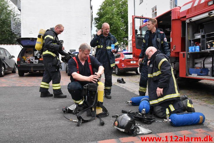 Brand i Etageejendom. Foldegade i Vejle. 21/07-2016. Kl. 10:05.