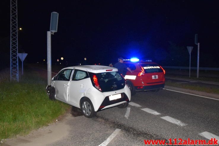 Færdselsuheld med fastklemt. Horsensvej og Juelsmindevej i Vejle. 28/07-2016. Kl. 23:04.