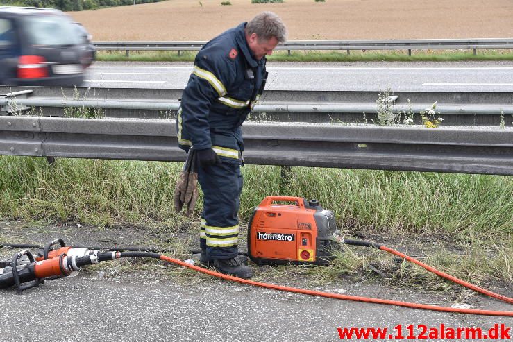 Trafikuheld på Østjyske Motorvej Mellem DTC og Horsensvej i Vejle. 04/08-2016. Kl. 13:11.