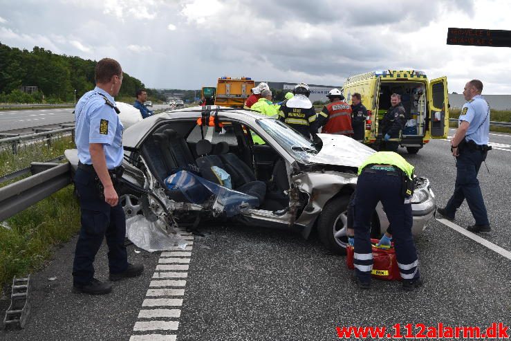 Trafikuheld på Østjyske Motorvej Mellem DTC og Horsensvej i Vejle. 04/08-2016. Kl. 13:11.