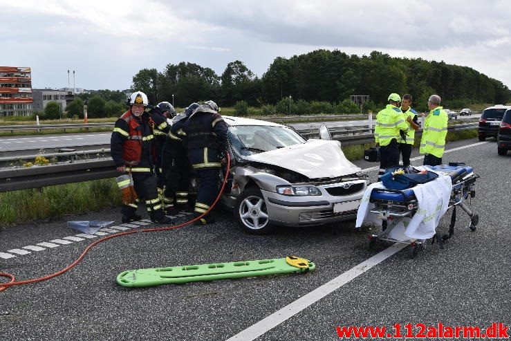 Trafikuheld på Østjyske Motorvej Mellem DTC og Horsensvej i Vejle. 04/08-2016. Kl. 13:11.Trafikuheld på Østjyske Motorvej Mellem DTC og Horsensvej i Vejle. 04/08-2016. Kl. 13:11.