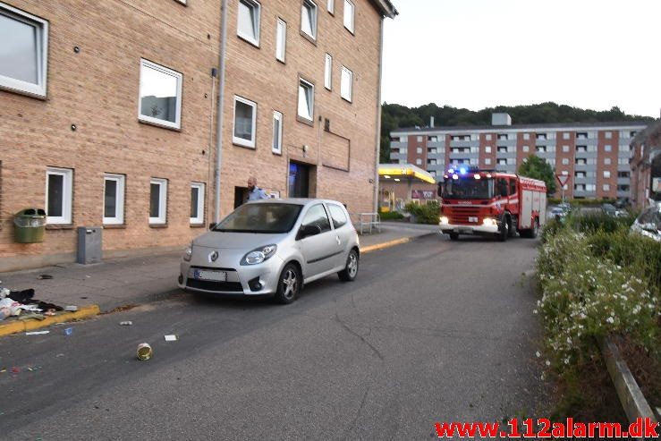 Brand i Etageejendom. Roarsvej 15 i Vejle. 09/08-2016. Kl. 5:38.