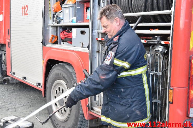 Brand i industri. Strandgade 38 på Vejle Havn. 13/08-2016. Kl. 17:09.