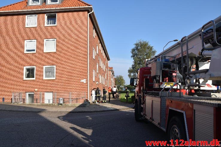 Brand i Etageejendom. Ellevang 14 i Vejle. 08/09-2016. Kl. 08:43.