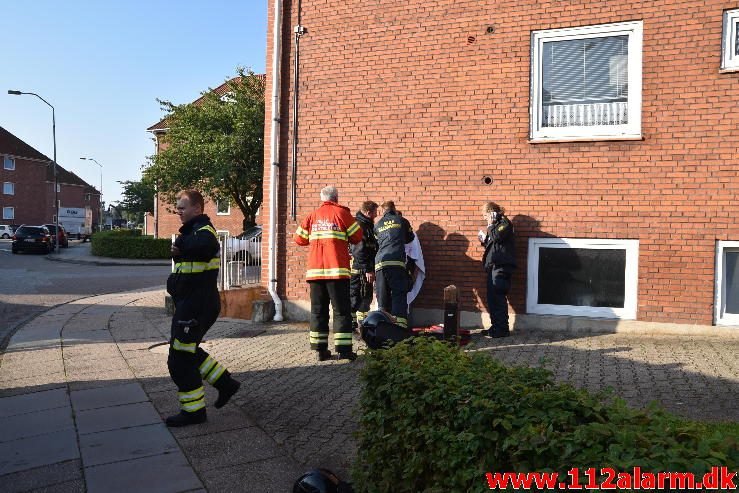 Brand i Etageejendom. Ellevang 14 i Vejle. 08/09-2016. Kl. 08:43.