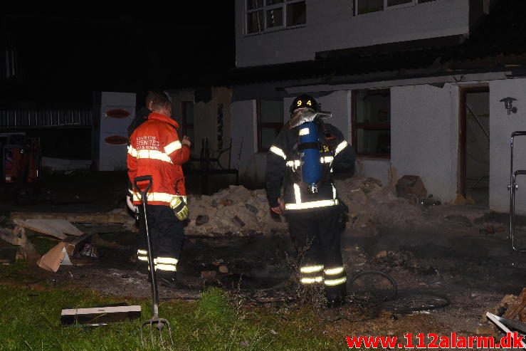 Brand i Villa. Bredalvej ved Hedensted. 14/09-2016. Kl. 21:24.