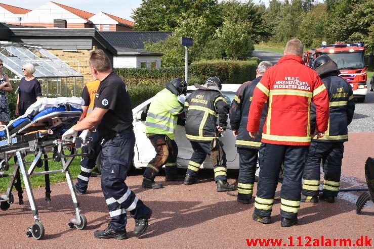 FUH med fastklemt. Vindinggård Ringvej i Vinding. 16/09-2016. Kl. 13:24.