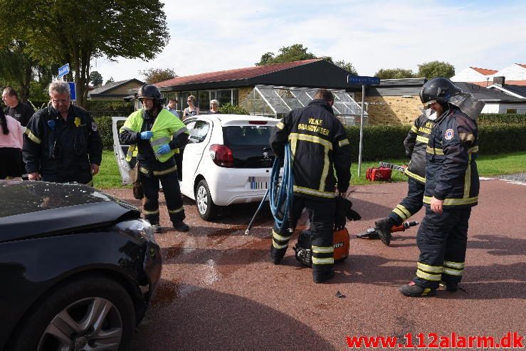 FUH med fastklemt. Vindinggård Ringvej i Vinding. 16/09-2016. Kl. 13:24.