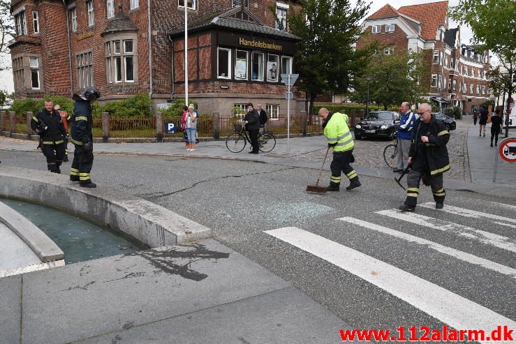 FUH med Fastklemt. Vedelsgade i Vejle. 15/09-2016. Kl. 14:17.