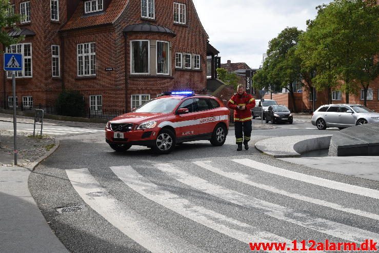 FUH med Fastklemt. Vedelsgade i Vejle. 15/09-2016. Kl. 14:17.