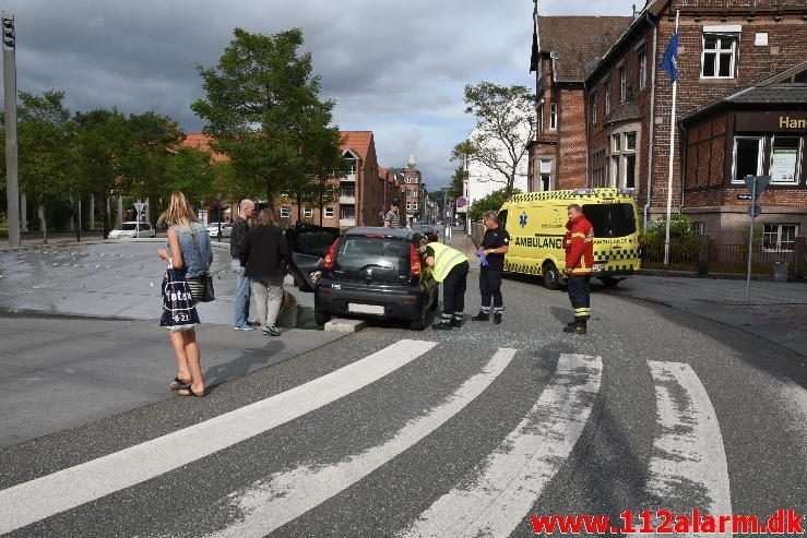 FUH med Fastklemt. Vedelsgade i Vejle. 15/09-2016. Kl. 14:17.