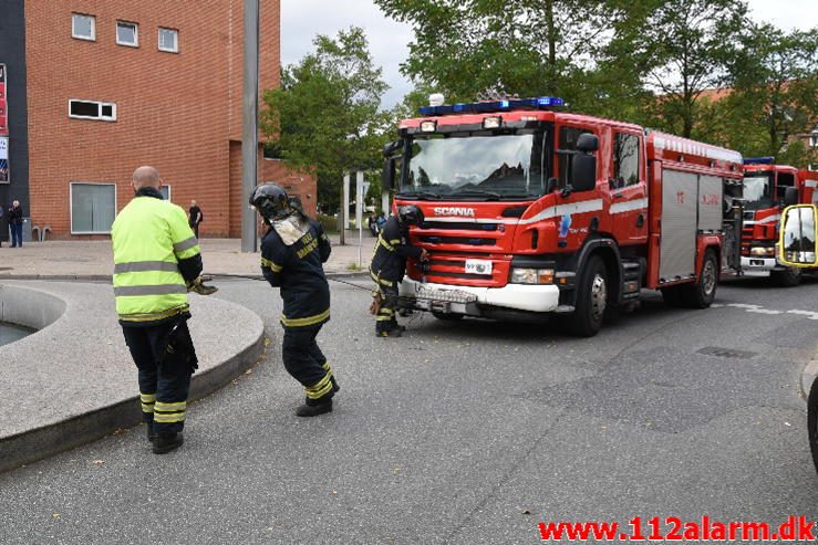 FUH med Fastklemt. Vedelsgade i Vejle. 15/09-2016. Kl. 14:17.