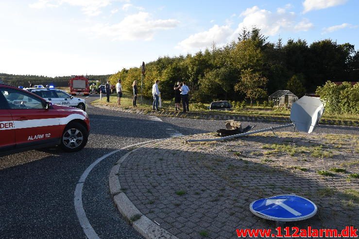 FUH med fastklemt. Bredsten Landevej ved Gadbjerg. 27/09-2016. Kl. 17:27.