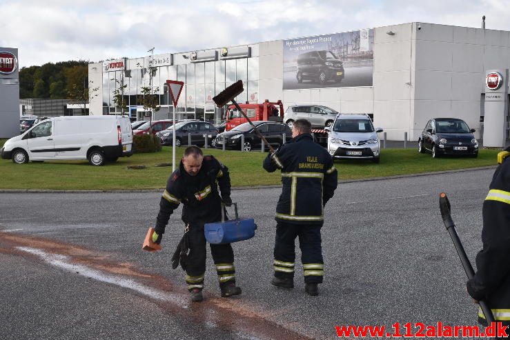 Brand i bil. Stiftvej i Vejle. 09/10-2016. Kl. 13:59.