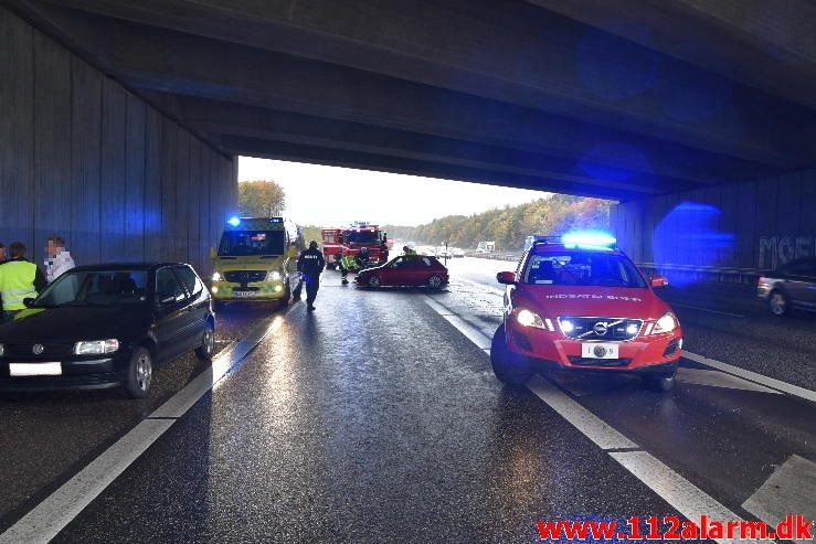 FUH med Fastklemte. Motorvejen ved Vejle. 21/10-2016. Kl. 15:29.