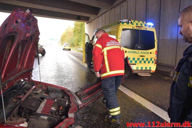 FUH med Fastklemte. Motorvejen ved Vejle. 21/10-2016. Kl. 15:29.