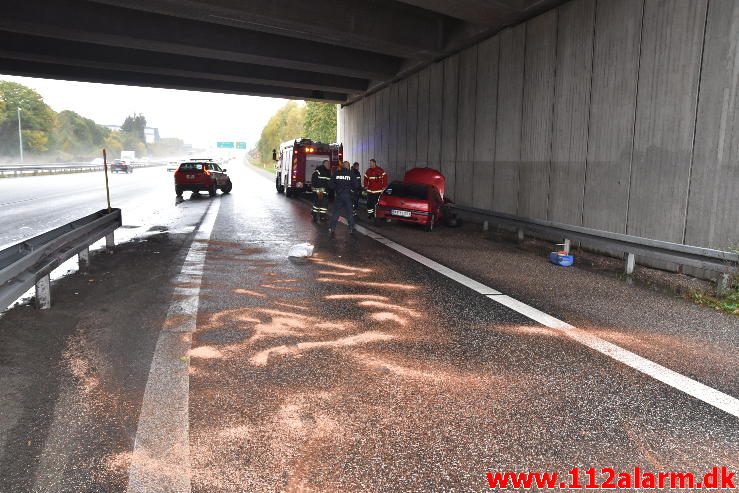 FUH med Fastklemte. Motorvejen ved Vejle. 21/10-2016. Kl. 15:29.