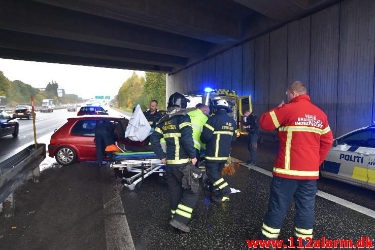 FUH med Fastklemte. Motorvejen ved Vejle. 21/10-2016. Kl. 15:29.