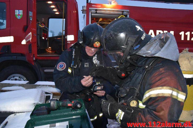 Brand i Villa. Sønderskovvej i Andkær. 09/11-2016. Kl. 15:59.