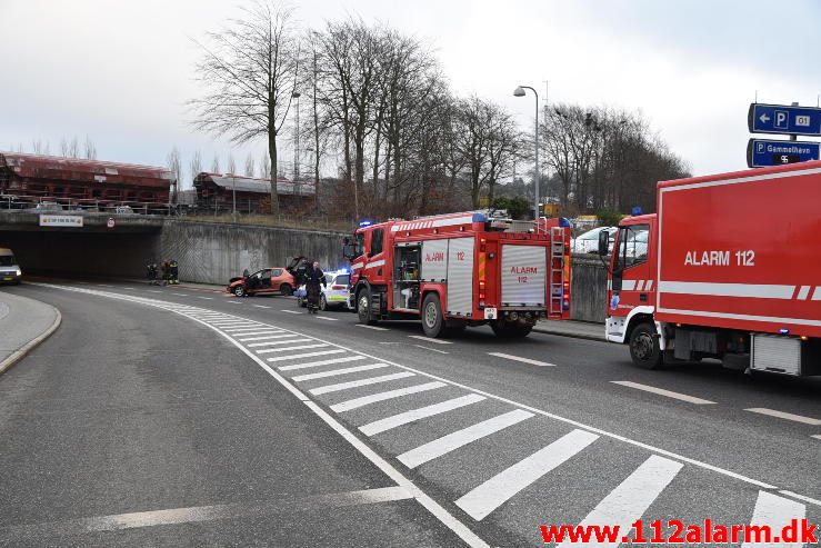 2 personer stal af efter uheldet. Gl. Havnen i Vejle. 15/12-2016. Kl. 14:09.