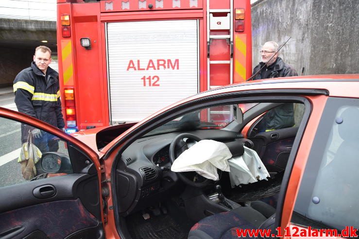 2 personer stal af efter uheldet. Gl. Havnen i Vejle. 15/12-2016. Kl. 14:09.