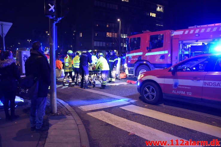 FUH med Fastklemte. Horsensvej i Vejle. 29/12-2016. Kl. 19:39.