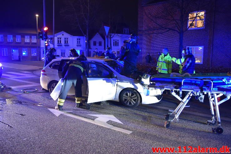 FUH med Fastklemte. Horsensvej i Vejle. 29/12-2016. Kl. 19:39.