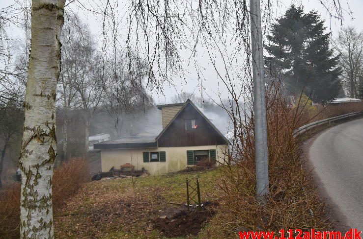 Brand i Villa. Toftumvej ved Børkop. 01/02-2017. Kl. 15:49.