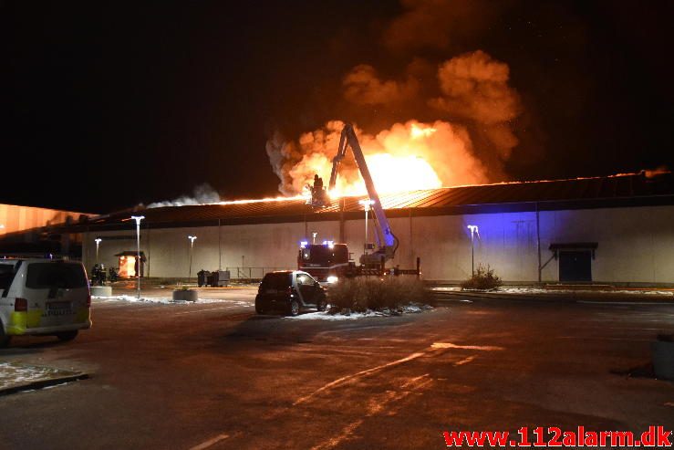 Petermindehallen brændt ned til grunden. Petersmindevej i Vejle. 13/02-2017. Kl. 0010.