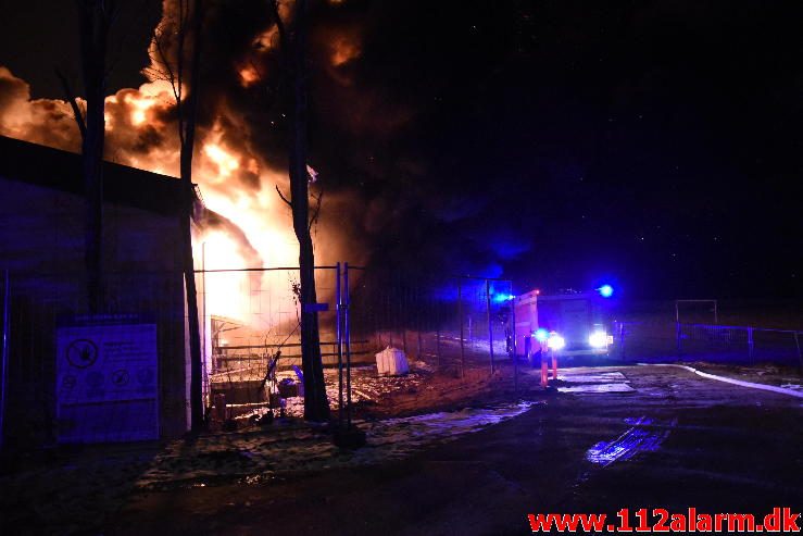 Petermindehallen brændt ned til grunden. Petersmindevej i Vejle. 13/02-2017. Kl. 0010.