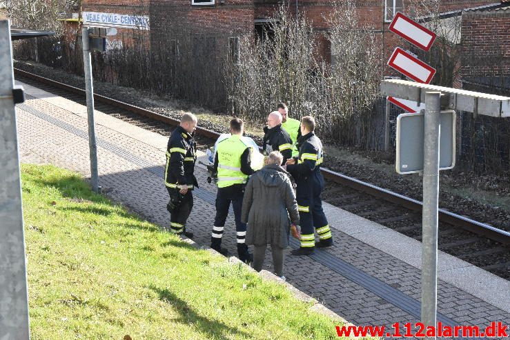 Redning på skrænt. Nordbanen i Vejle. 10/03-2017. Kl. 14:42.