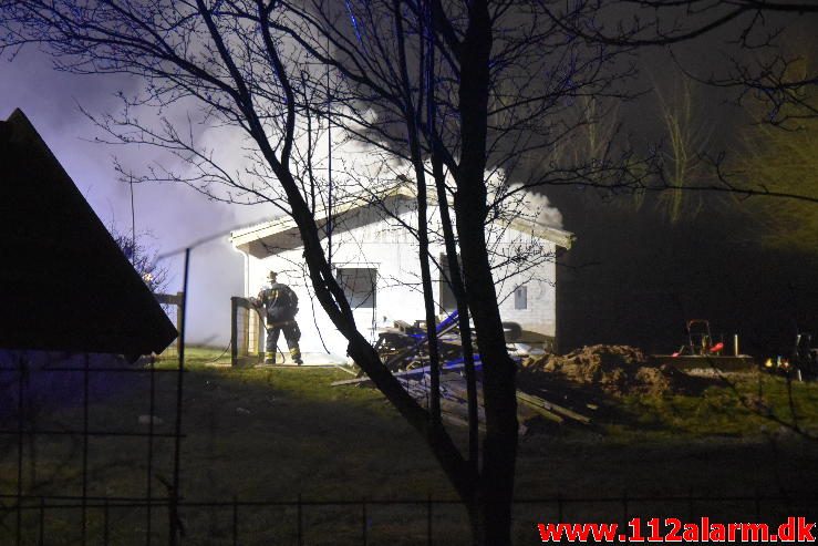 Brand i Villa Fløjstrupvej i Vindelev 27/03-2017. Kl. 21:32.