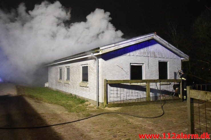 Brand i Villa Fløjstrupvej i Vindelev 27/03-2017. Kl. 21:32.